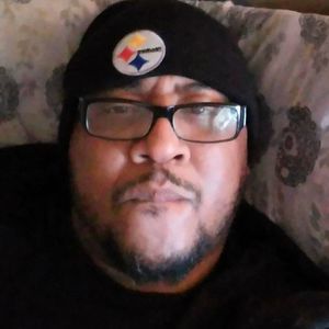 Meet your Posher, Derrick